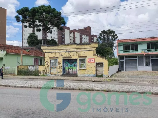 Terreno à venda, no bairro Capão Raso em Curitiba