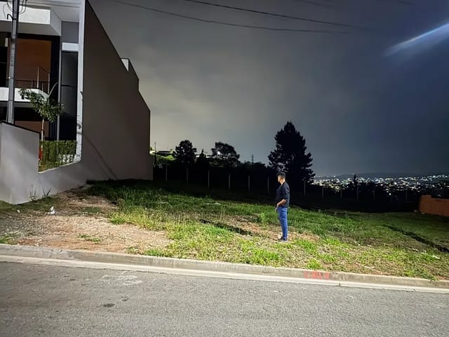 Terreno com 175m², à venda, no bairro Nova Itapevi em Itapevi
