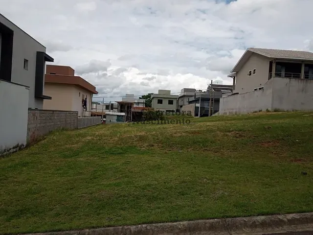 Terreno com 250m², à venda, no bairro Jardim America em Jacareí