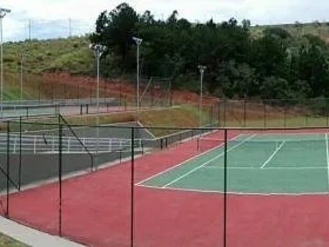 Terreno com 453m², à venda, no bairro Colinas de Parnaíba I em Santana de Parnaíba