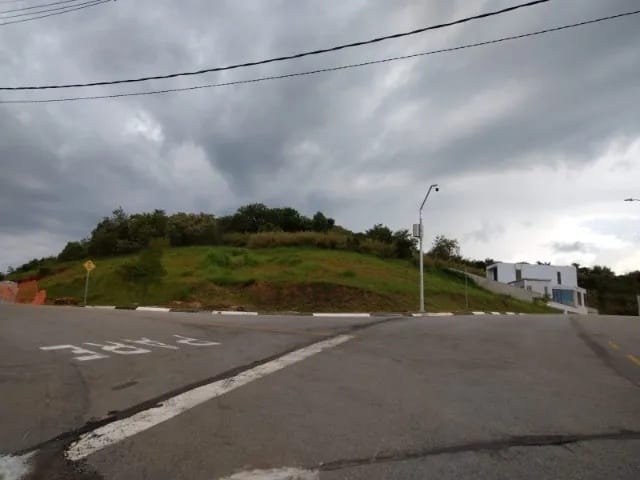 Terreno com 453m², à venda, no bairro Colinas de Parnaíba I em Santana de Parnaíba