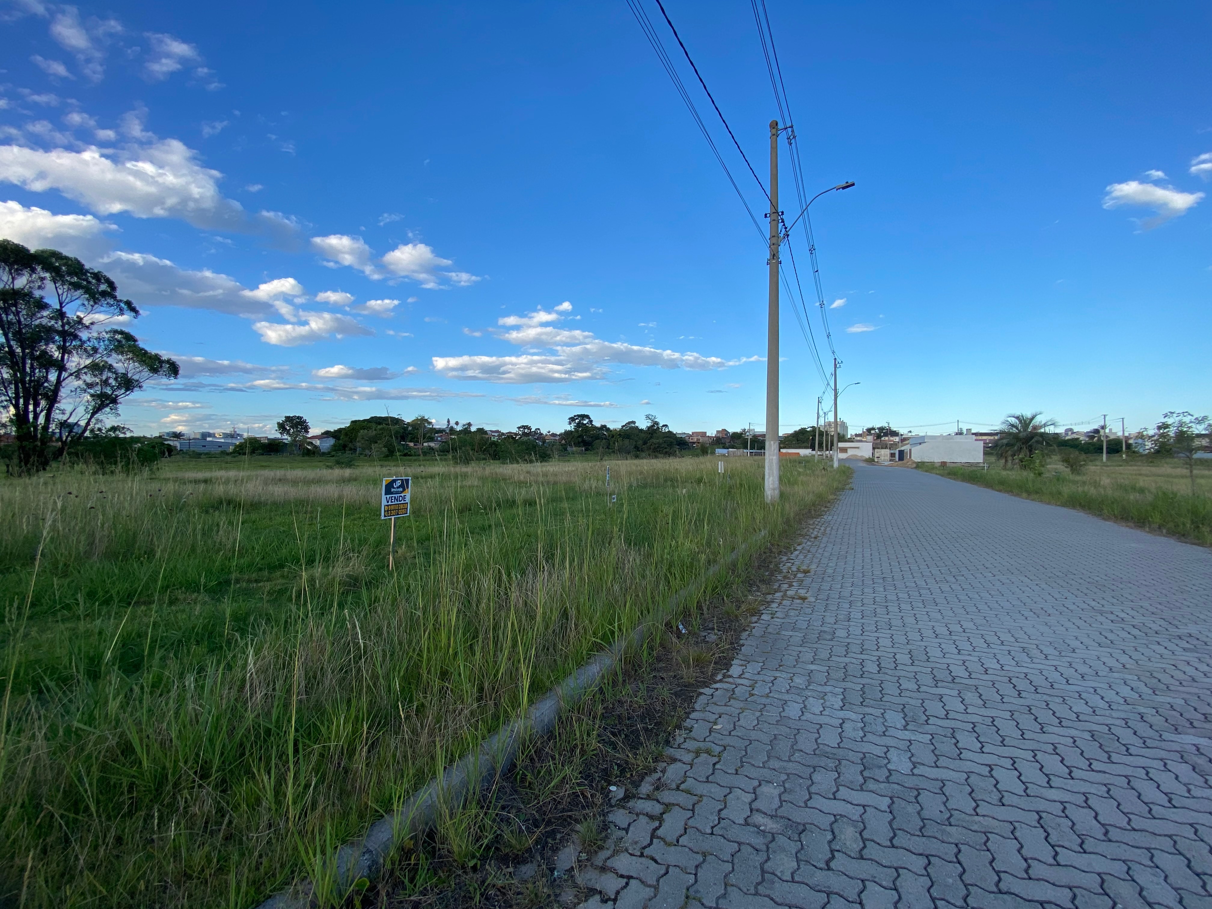 Terreno à venda no Loteamento Piazza Del Sole, Colina do Sol - 312 m² (12x26m) e excelente localização.