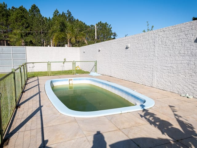 Terreno com 300m², à venda, no bairro Laranjal em Pelotas
