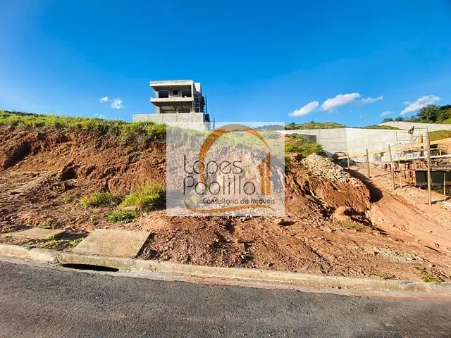 Terreno com 300m², à venda, no bairro Condomínio Portal Lamis em Bom Jesus dos Perdões