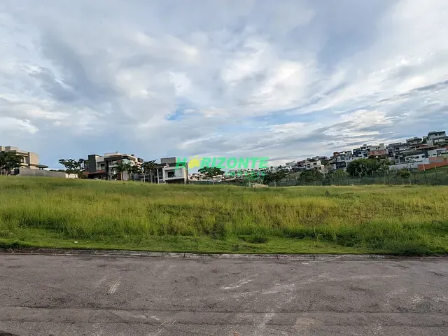 Terreno com 601m², à venda, no bairro Urbanova em São José dos Campos
