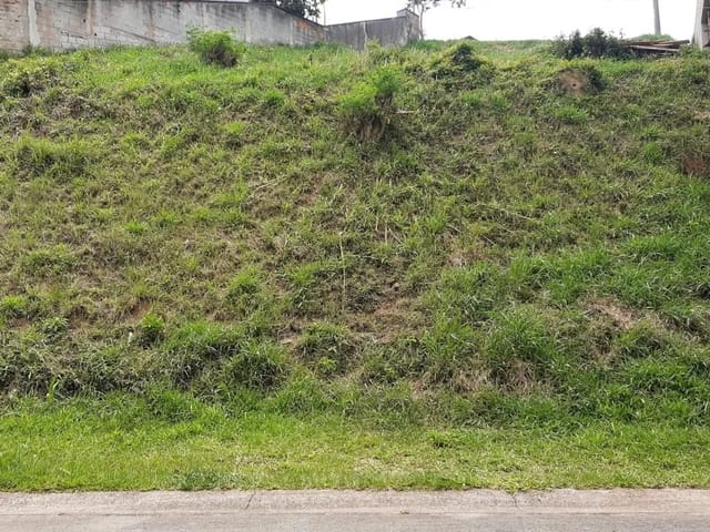 Terreno com 534m², à venda, no bairro Golf Gardens em Carapicuíba