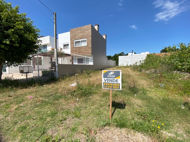 Terreno com 300m², à venda, no bairro Laranjal em Pelotas