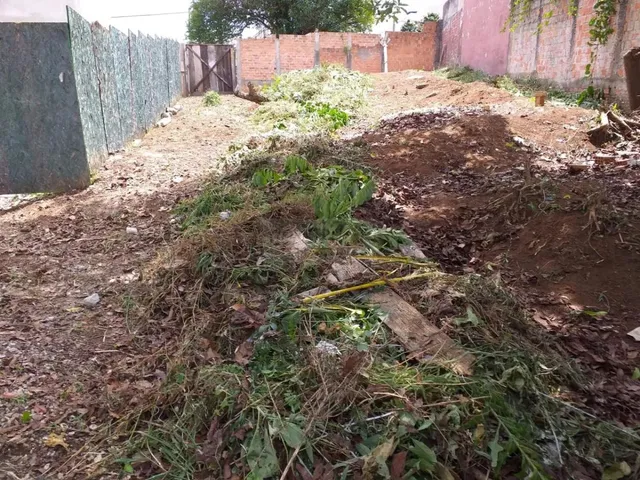 Terreno à venda, no bairro Xaxim em Curitiba