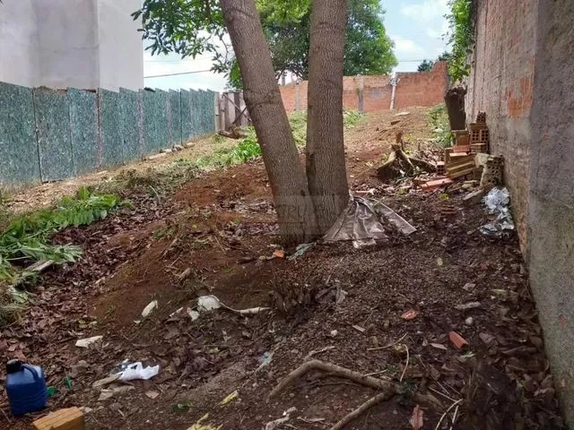 Terreno à venda, no bairro Xaxim em Curitiba