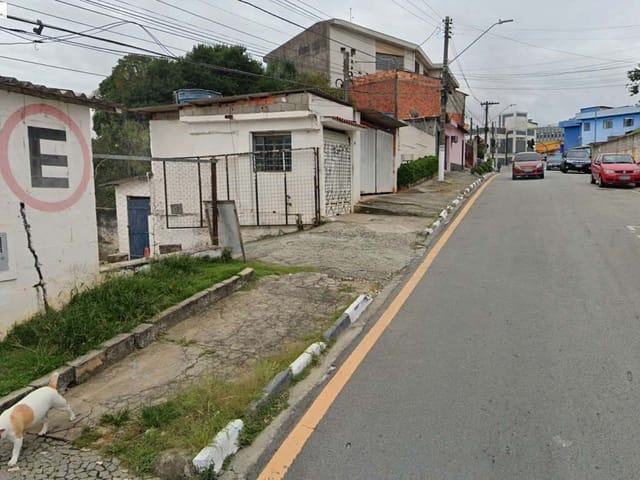 Terreno com 292m², à venda, no bairro Centro em Cotia