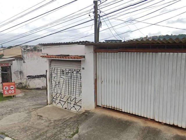 Terreno com 292m², à venda, no bairro Centro em Cotia