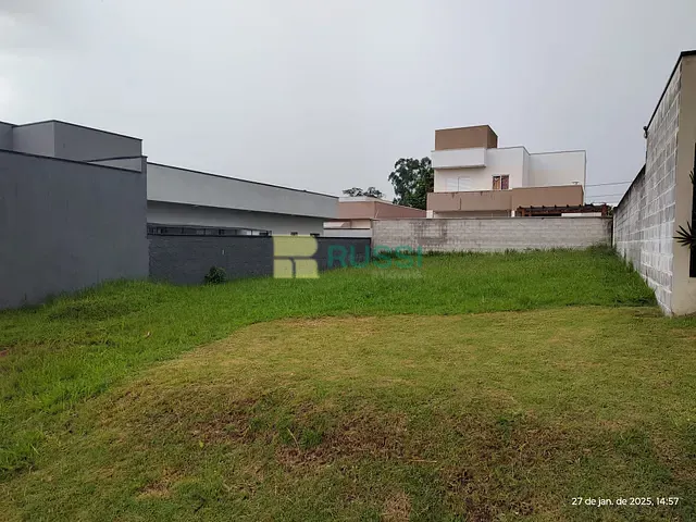 Terreno com 300m², à venda, no bairro Condomínio Terras do Vale em Caçapava