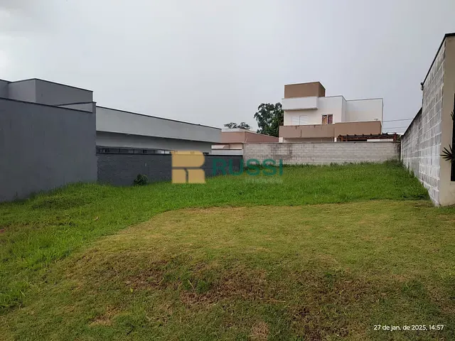 Terreno com 300m², à venda, no bairro Condomínio Terras do Vale em Caçapava