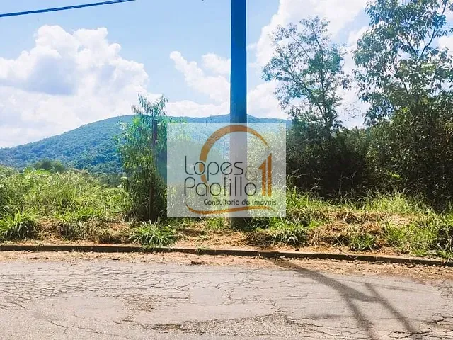 Terreno com 608m², à venda, no bairro Clube da Montanha em Atibaia