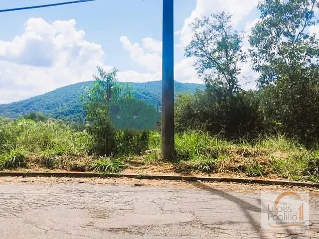 Terreno com 608m², à venda, no bairro Clube da Montanha em Atibaia