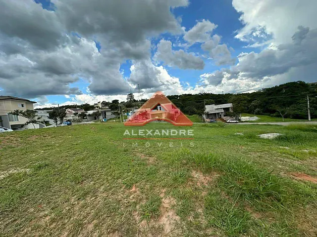 Terreno com 357m², à venda, no bairro Vila Velha em Caçapava