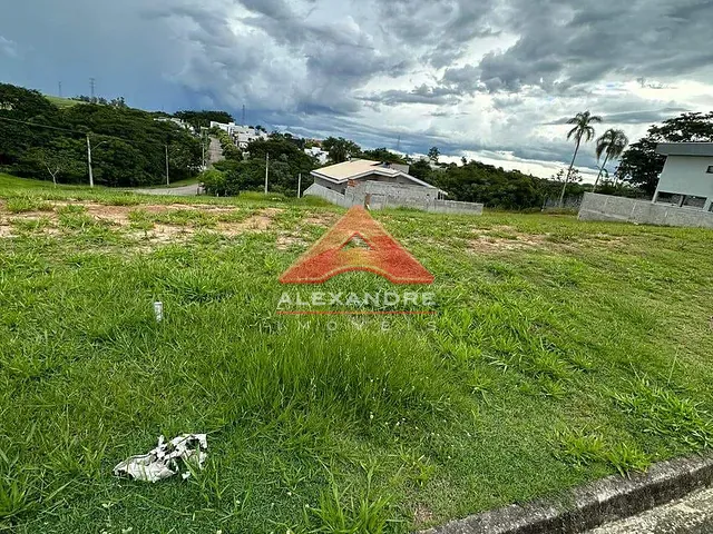 Terreno com 357m², à venda, no bairro Vila Velha em Caçapava