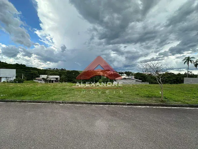 Terreno com 357m², à venda, no bairro Vila Velha em Caçapava