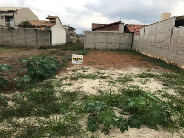 Terreno com 200m², à venda, no bairro Água Preta em Pindamonhangaba