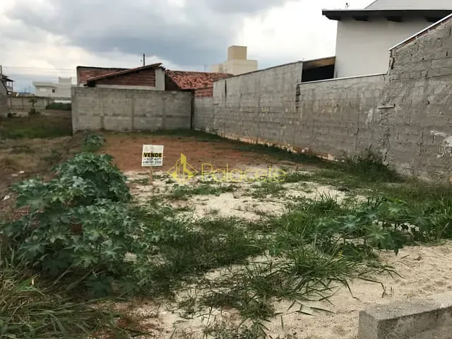 Terreno com 200m², à venda, no bairro Água Preta em Pindamonhangaba