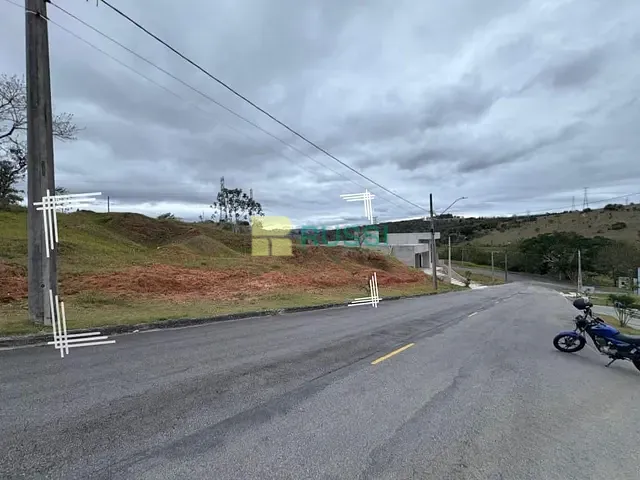 Terreno com 360m², à venda, no bairro Condomínio Bellavittá em Caçapava
