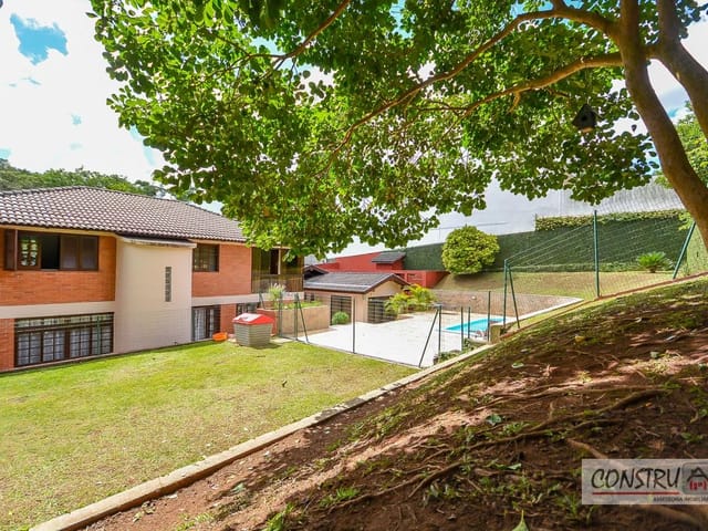 Terreno à venda, no bairro Ahú em Curitiba