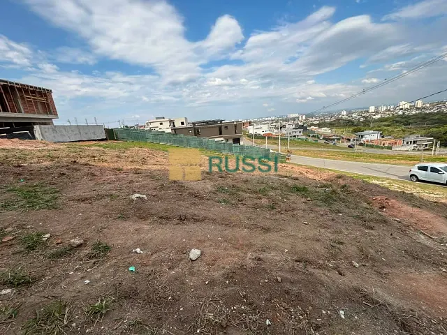 Terreno com 330m², à venda, no bairro Urbanova em São José dos Campos