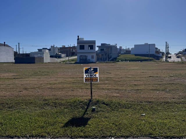 Terreno com 558m², à venda, no bairro Três Vendas em Pelotas