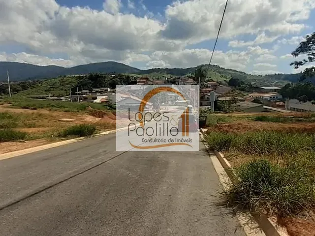 Terreno com 125m², à venda, no bairro Vila Operária em Bom Jesus dos Perdões