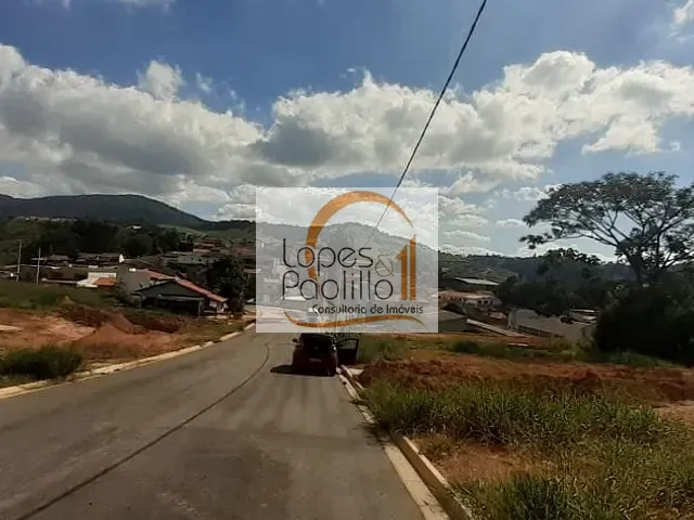 Terreno com 125m², à venda, no bairro Vila Operária em Bom Jesus dos Perdões