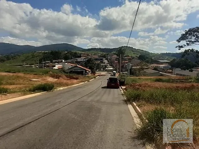 Terreno com 125m², à venda, no bairro Vila Operária em Bom Jesus dos Perdões