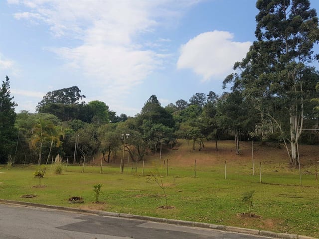 Terreno com 3307m², à venda, no bairro Jardim Mediterrâneo em Cotia