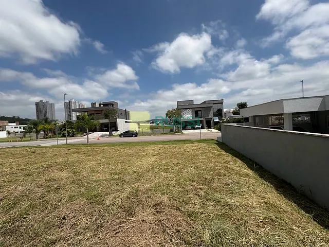 Terreno com 469m², à venda, no bairro Condomínio Residencial Monaco em São José dos Campos