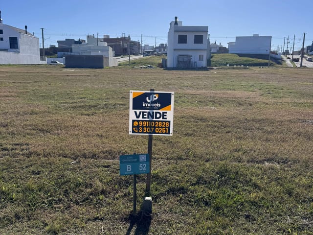 Terreno com 551m², à venda, no bairro Três Vendas em Pelotas