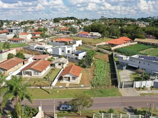 Terreno com 611m², à venda, no bairro Butiatuvinha em Curitiba