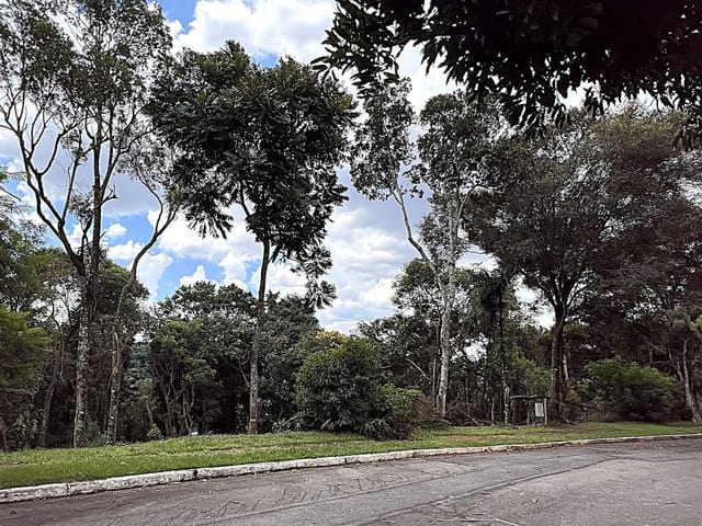 Terreno com 1575m², à venda, no bairro Vila de São Fernando em Cotia