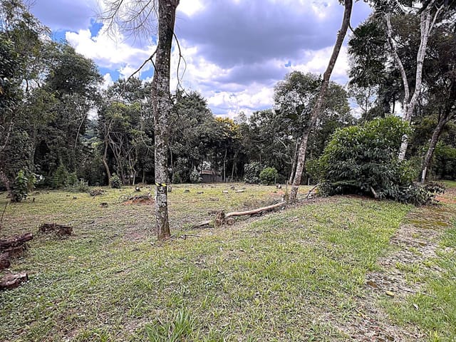 Terreno com 1575m², à venda, no bairro Vila de São Fernando em Cotia