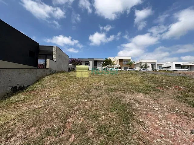 Terreno com 451m², à venda, no bairro Condomínio Residencial Monaco em São José dos Campos