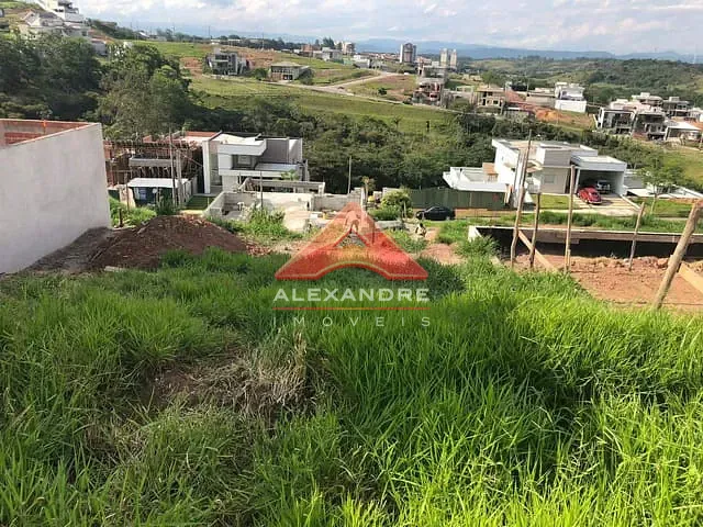 Terreno com 377m², à venda, no bairro Putim em São José dos Campos