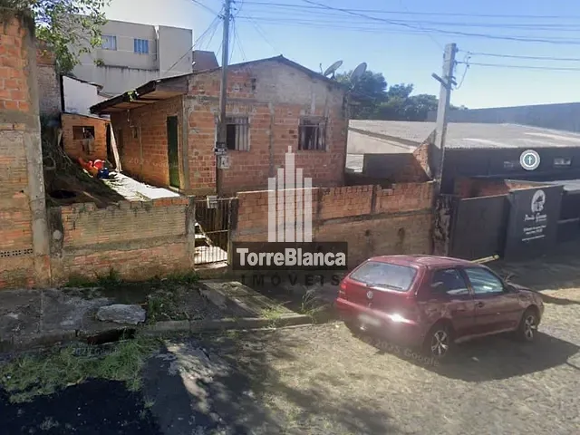 Terreno com 320m², à venda, no bairro Centro em Ponta Grossa