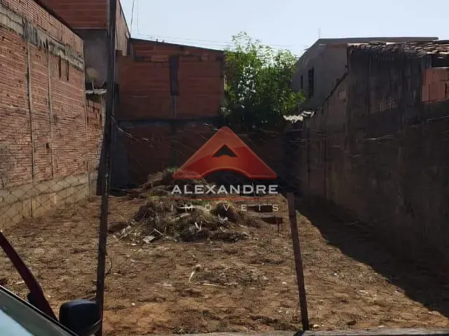 Terreno com 126m², à venda, no bairro Jardim Mariana I em São José dos Campos