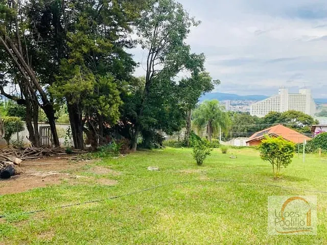 Terreno com 583m², à venda, no bairro Campos de Atibaia em Atibaia