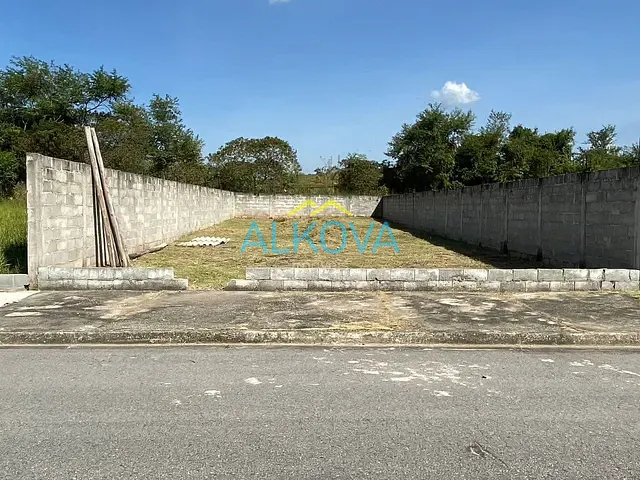 Terreno com 279m², à venda, no bairro Recanto dos Eucaliptos em São José dos Campos