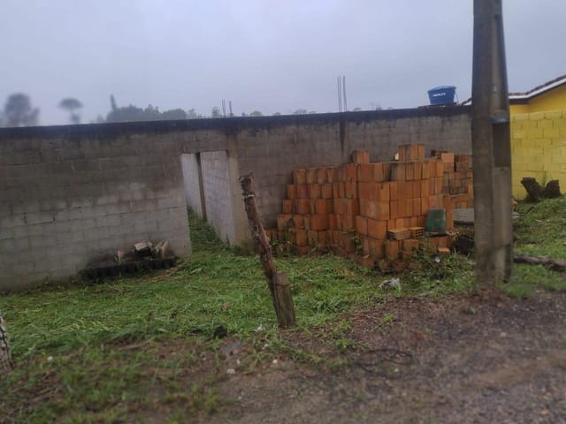 Terreno com 700m², à venda, no bairro Carmo Messias em Ibiúna