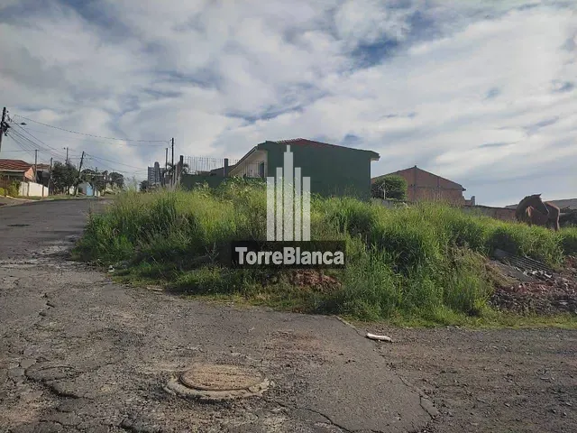Terreno com 462m², à venda, no bairro Uvaranas em Ponta Grossa