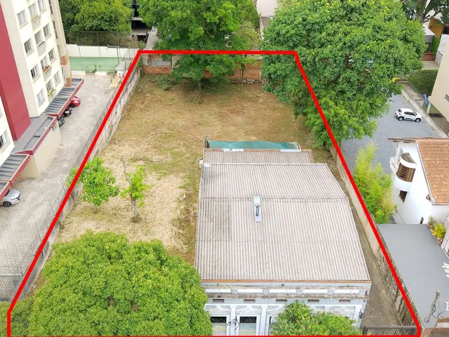 Terreno com 1439m², à venda, no bairro São Francisco em Curitiba