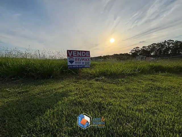 Terreno com 250m² 1 quarto e 1 banheiro, à venda, no bairro Colinas do Castelo em Jaguariúna