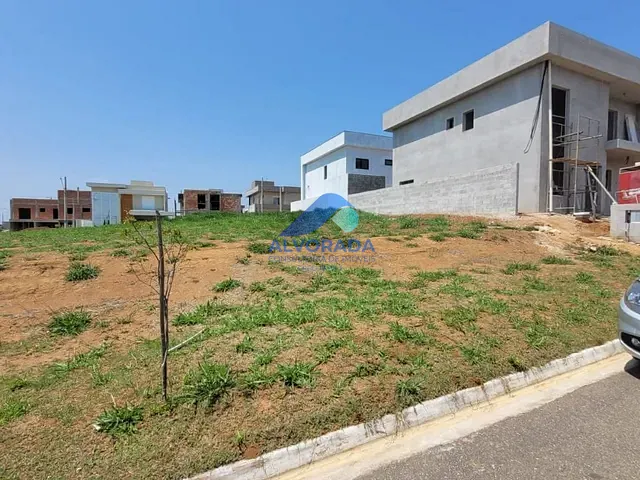 Terreno com 260m², à venda, no bairro Recanto dos Eucaliptos em São José dos Campos