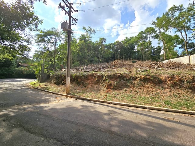 Terreno com 1318m², à venda, no bairro Parque Rincão em Cotia