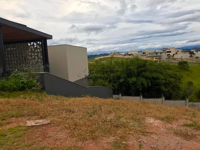 Terreno com 559m², à venda, no bairro Vila Tatetuba em São José dos Campos